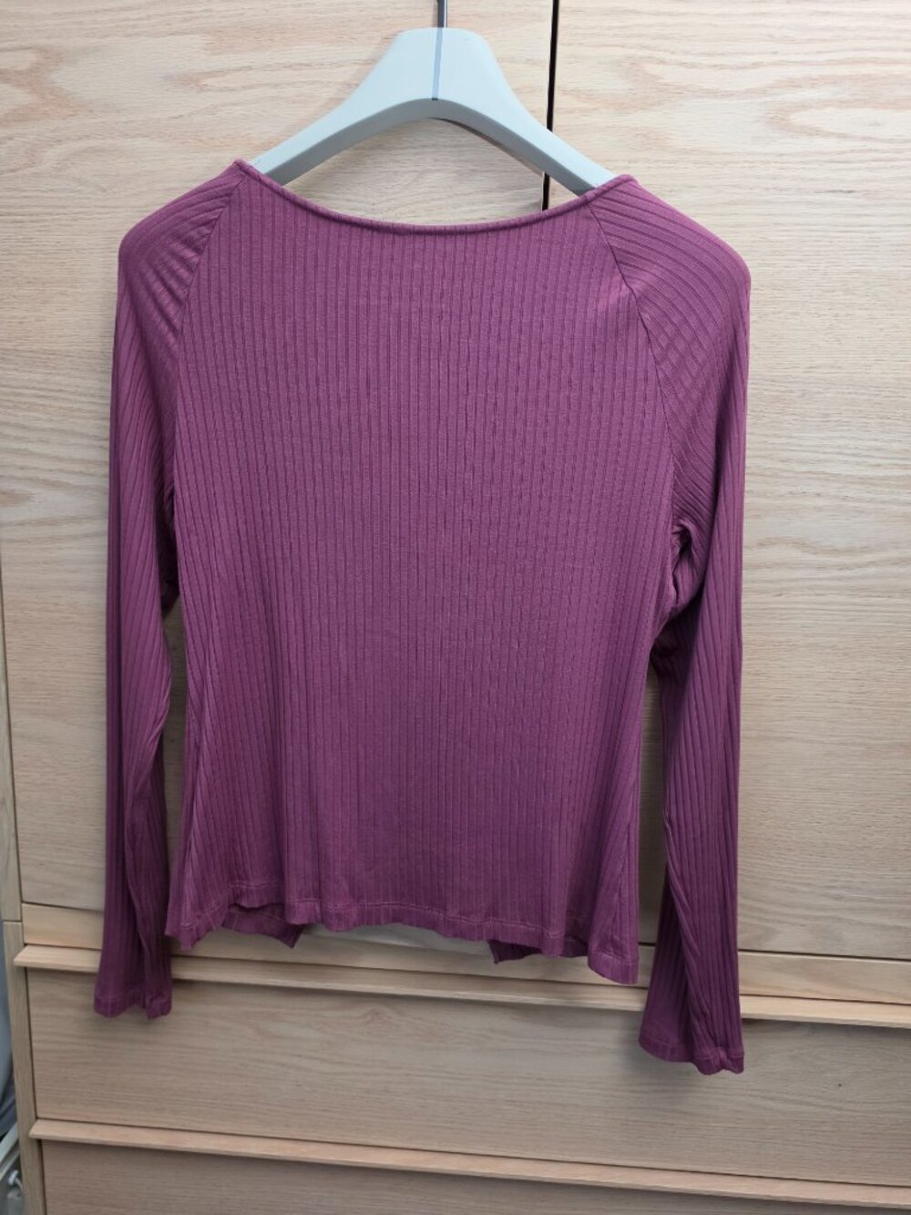 Anthropologie Buttoned Boatneck Thermal Top Pomegranate L - Picture 3 of 4